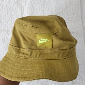 Nike Sportswear Adult Unisex Bucket Hat Size S/M Golden Moss CK5324-382 New